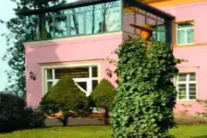 Parkhotel Güldene Berge, Вайсенфельс