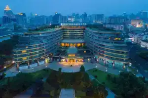 Отель «Wyndham Grand Plaza Royale Hangzhou», Ханчжоу