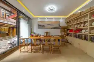 Отель «Jing Hua Yuan Inn (Lijiang Ancient Town)», Лицзян
