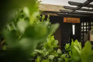 MaliHom Private Estate, Байян Лепас