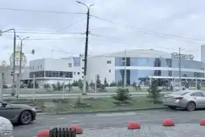 Апартаменты Челбукинг в пешей доступности от ЛА трактор