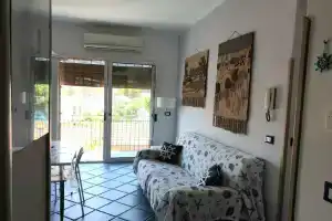 Casa Maro', Монделло