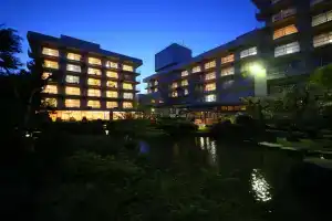 Ooedo Onsen Monogatari Hotel Shinko, Кофу