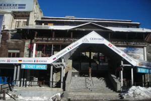 Contemporary Apartment in Breuil-Cervinia near Ski Area, Брёй-Червиния