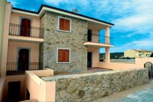 Complessi Residenziali Cala Longa, Сассари