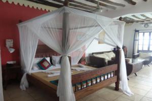 Отель «Langi Langi Beach Bungalows», Нунгве