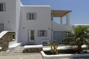 Luxurious Villa in Mykonos with Swimming Pool, Калафатис