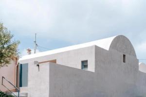 Present Perfect Villa, Фира