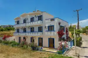 Gennadi Sun Apartments 300 m from the beach, Геннади