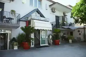 Hotel «Calypso», Помпеи