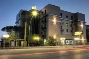 Hotel «Rondine», Сарцана