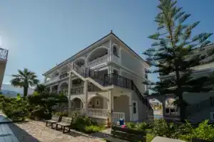 Апарт-отель «Athina», Каламакион