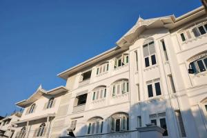 Nidhra Lanna Hotel, Чианг Май