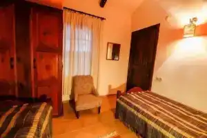 Villa Punto, Мугла