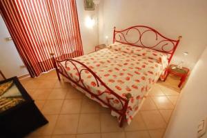 Villa Veronica - Two Bedroom, Маринелла