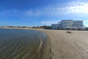 Special Family Apartment 2 Steps From the sea, Маргерита-ди-Савоя