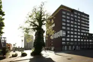 NH Groningen Hotel, Гронинген