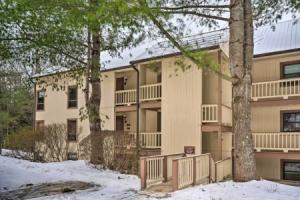 Riverfront Lincoln Condo: 1 Mi to Loon Mountain!, Линкольн