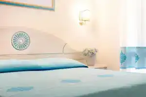 Hotiday Room Collection - Baja Sardinia, Бая-Сардиния