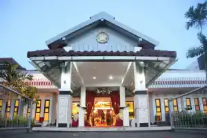 Отель «Gadjah Mada University Club», Джокьякарта