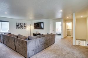 1 Mi to Lake Coeur D'alene: Pet-friendly Getaway, Кёр-д'Ален