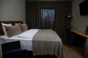 Hotel Jarl, Восс