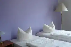 Hotel Kurfürst Dresden, Дрезден