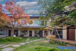 Good Times·Meet the snow mountain Courtyard(Baisha Old Town), Лицзян