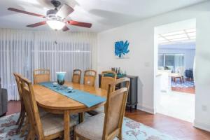 71 Manor Terrace Home 3 Bedrooms 2 Bathrooms Home, Марко