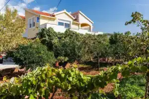 Apartment Anja, Сегет Враница