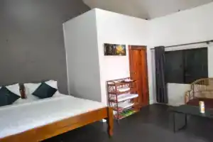 Mittali Hotel, Сиануквиль