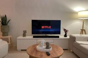 Immaculate 1-bed Apartment in Tampere, Тампере