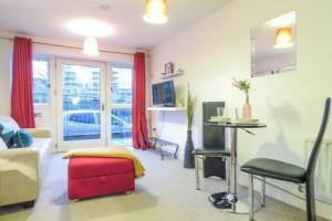 Tudors eSuites City Center Apartment, Бирмингем
