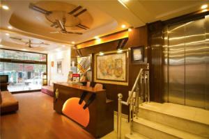 Vaccinated Staff- Capital o74390 Hotel Grand Park Inn, Дели