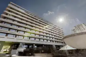 Hotel «Aro Palace», Брашов