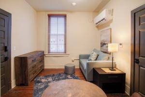 I-95 & I-20 Stopover: Walkable Florence Condo, Флоренс