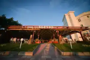 Hotel «Elesio», Голем
