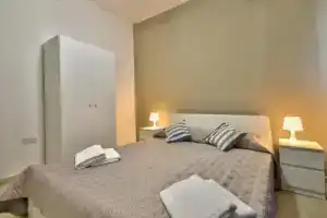 Gzira Penthouse, Сент-Джулианс