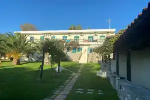 Отель «Angeliki Beach», Скиатос