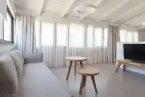 Aqua Blue Suites, Ираклион