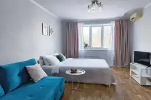 Просторная квартира Код Комфорта рядом с БЦ Plaza на Ленинском 13, Тольятти