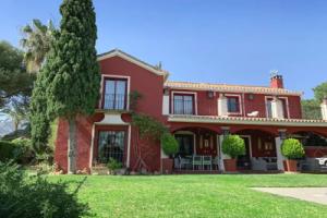 Villa Nabrisa Marbella, 5 Bedroom, Private Pool, Garden, Bbq, Марбелья