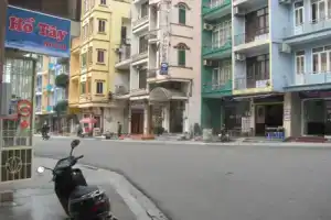 Ho Tay Hotel, Халонг