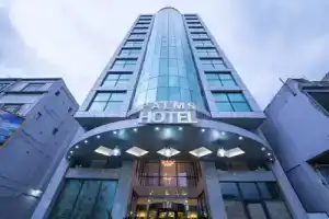 Palms Hotel, Катр-Борн