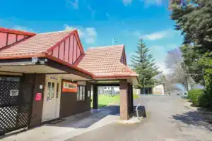 Отель «Airport Manor Inn», Окленд