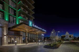 Embassy Suites by Hilton Virginia Beach Oceanfront Resort, Вирджиния Бич