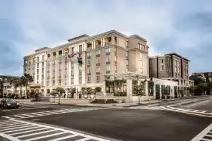 Отель «Courtyard by Marriott Charleston Historic District», Чарлстон