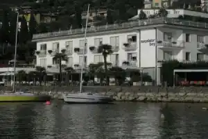 Hotel «Excelsior Bay», Мальчезине