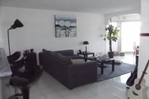 Appartement vue panoramique avec piscine pour 6 personnes à Nice quartier Pessicart, Ницца