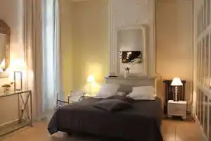 Отель «Royal Hôtel», Ним